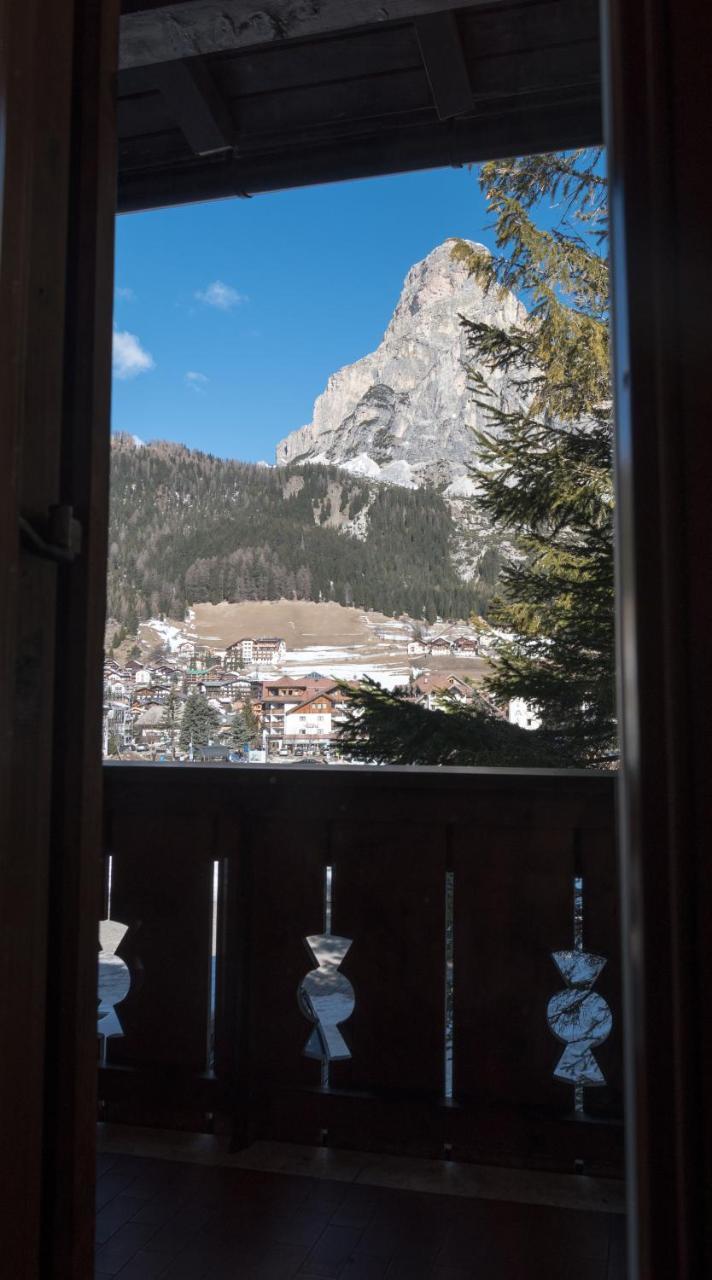Garni La Vara Corvara Exteriör bild