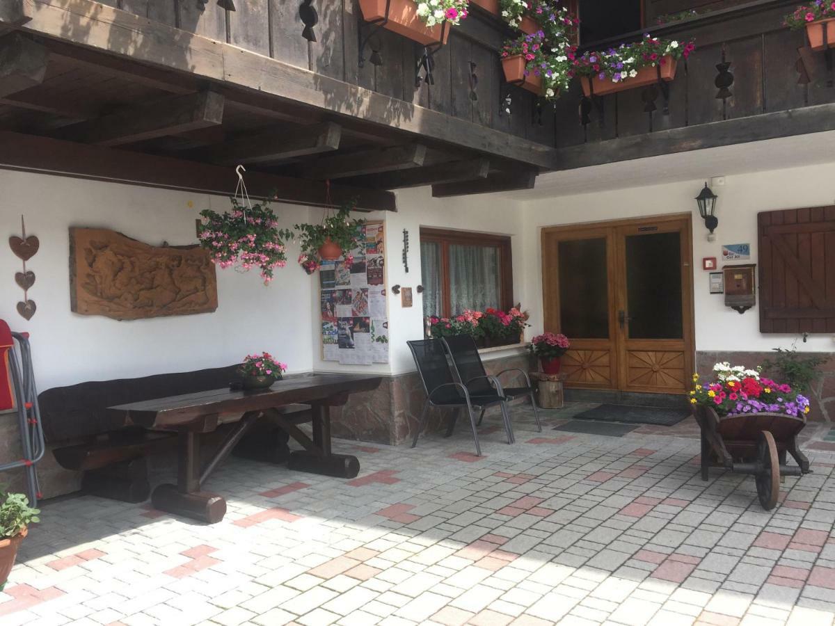 Garni La Vara Corvara Exteriör bild